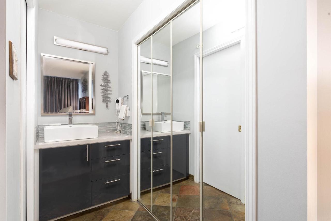 The Marquise By Whistler Premier Apartment Exterior photo