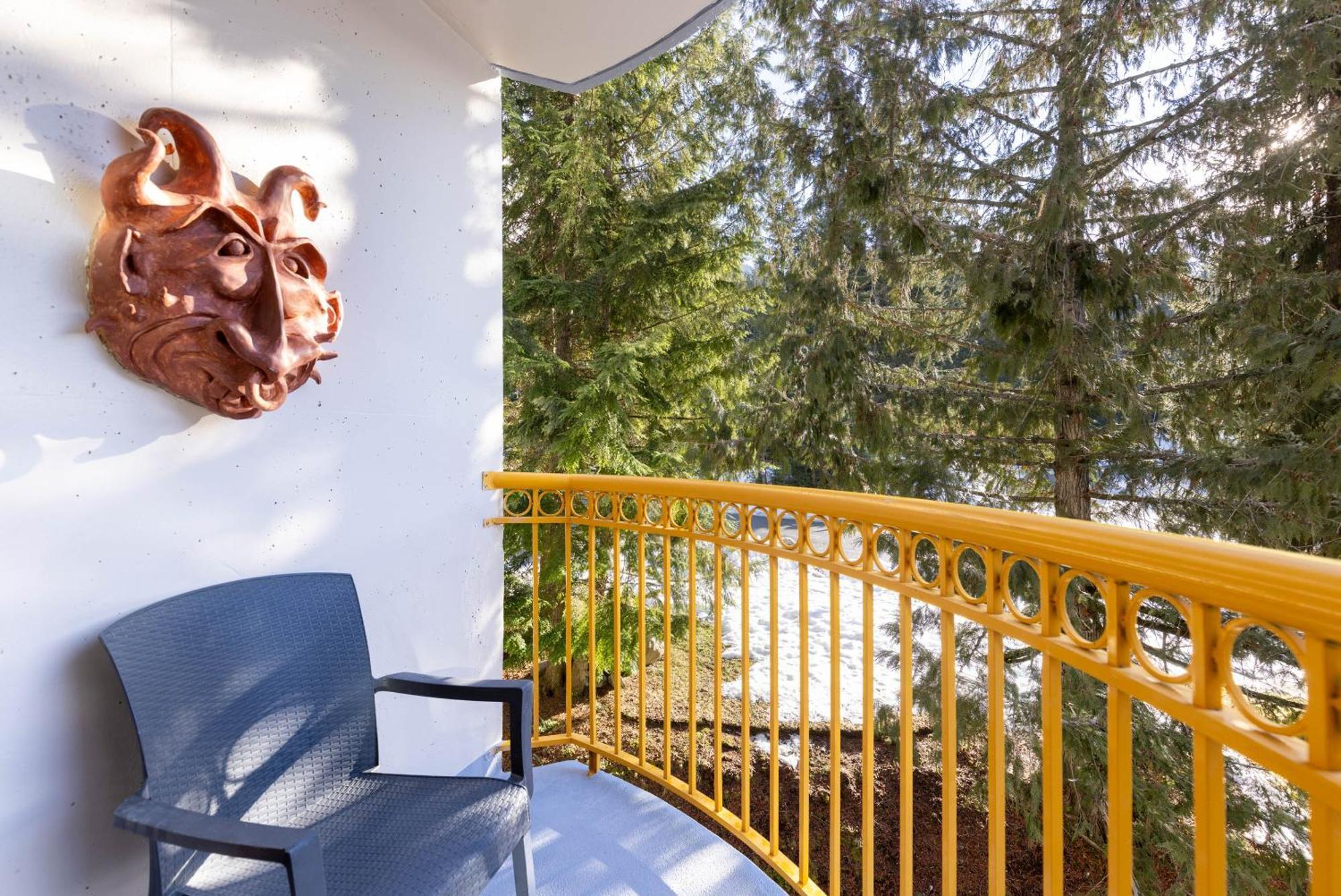 The Marquise By Whistler Premier Apartment Exterior photo